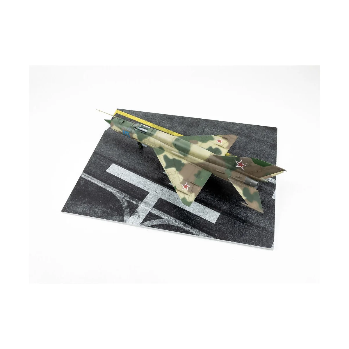 Modern NATO Airfield Type 8 300x230mm (Universal), 1/48 - Red Fox S...