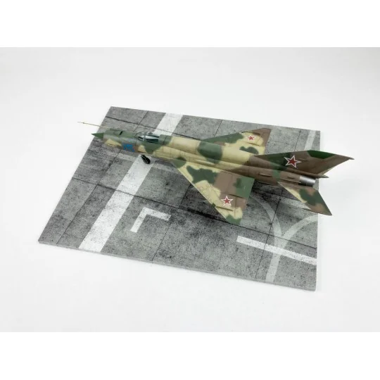 Modern NATO Airfield Type 9 300x230mm (Universal), 1/48 - Red Fox S...