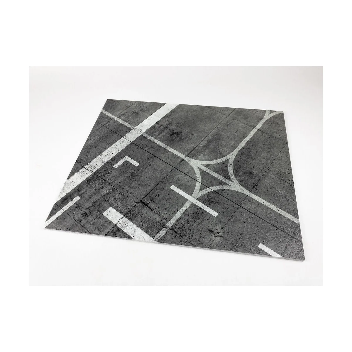 Modern NATO Airfield Type 10 380x320mm (Universal), 1/48 - Red Fox ...