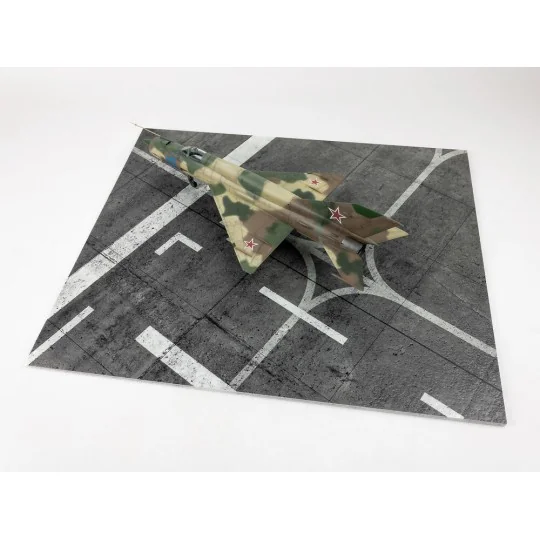 Modern NATO Airfield Type 10 380x320mm (Universal), 1/48 - Red Fox ...