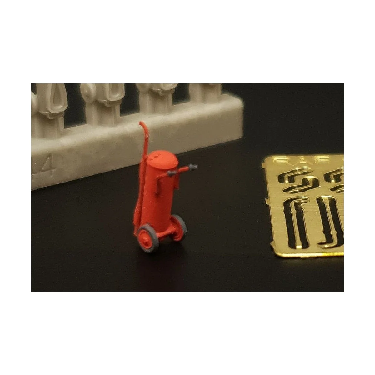 RAF large extingusher (5pcs), 1/144 - Brengun BRL144202