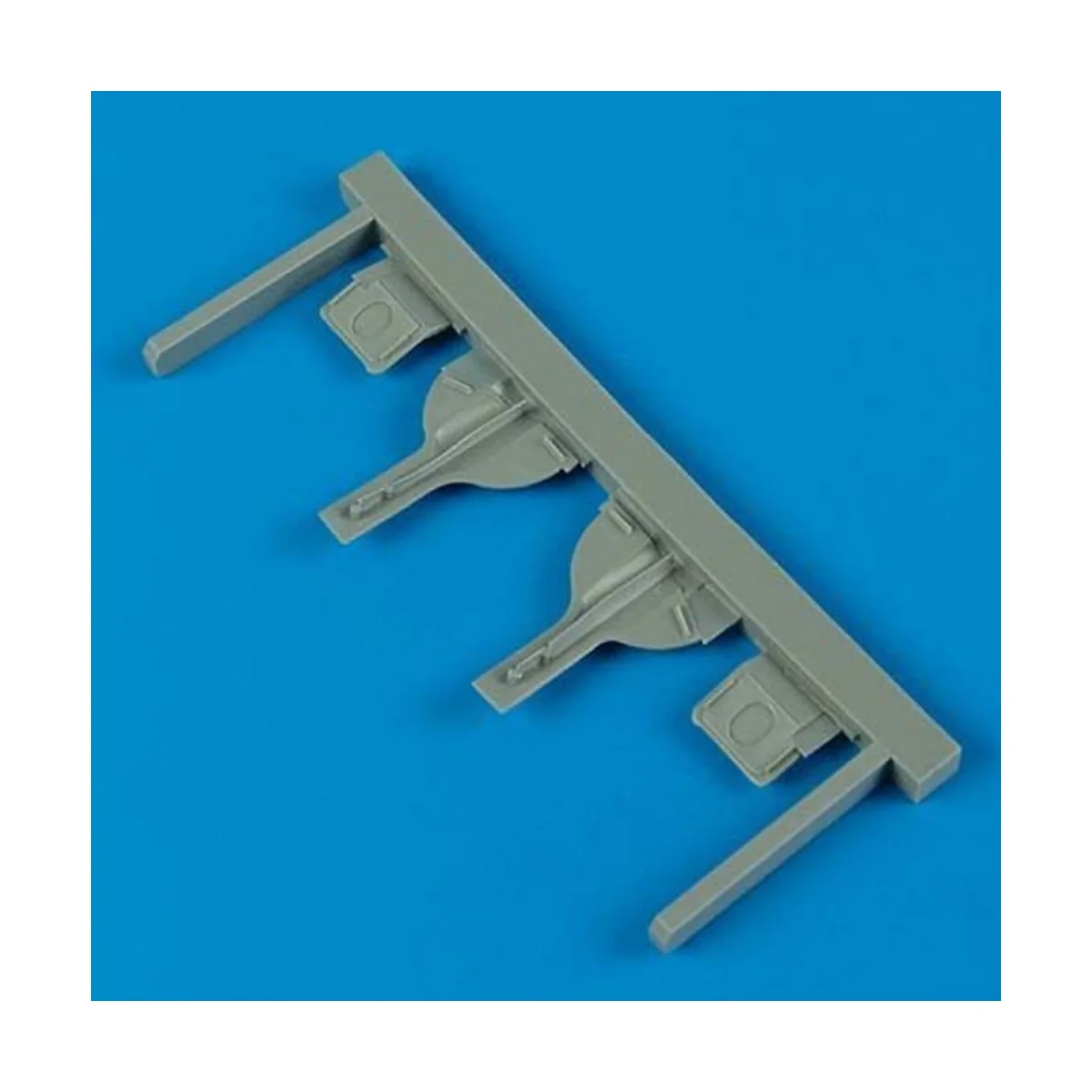 F6F-3/5 Hellcat undercarriage covers, 1/72 - Quickboost QB72 353 F6F-3/5 Hellcat undercarriage covers, 1/72 - Quickboost QB72 353