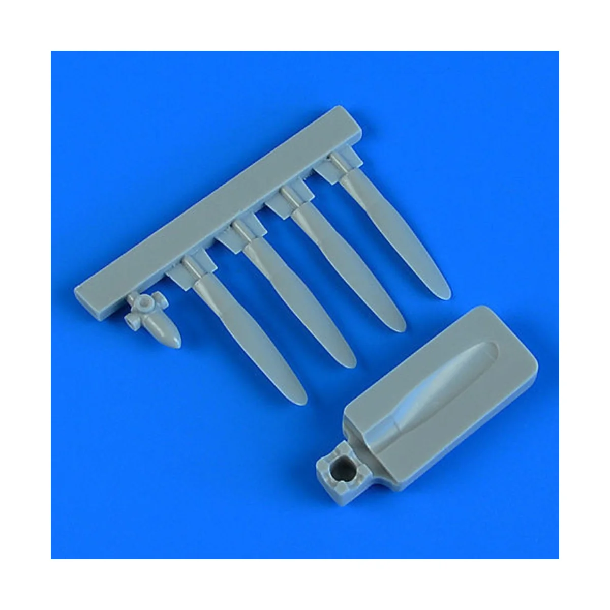 P-47D Thunderbolt propeller Curtiss 13ft. w /tool - Quickboost QB72...