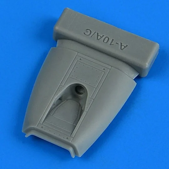 A-10A/C Thunderbolt II opened fuel access panel late v., 1/72 - Qui...