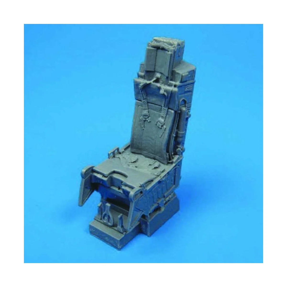 F-15 ejection seat with safety belts, 1/32 - Quickboost QB32 003