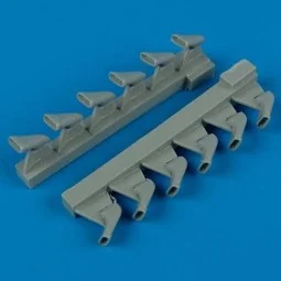 Spitfire Mk.IX exhaust - fishtail (HAS), 1/32 - Quickboost QB32 078