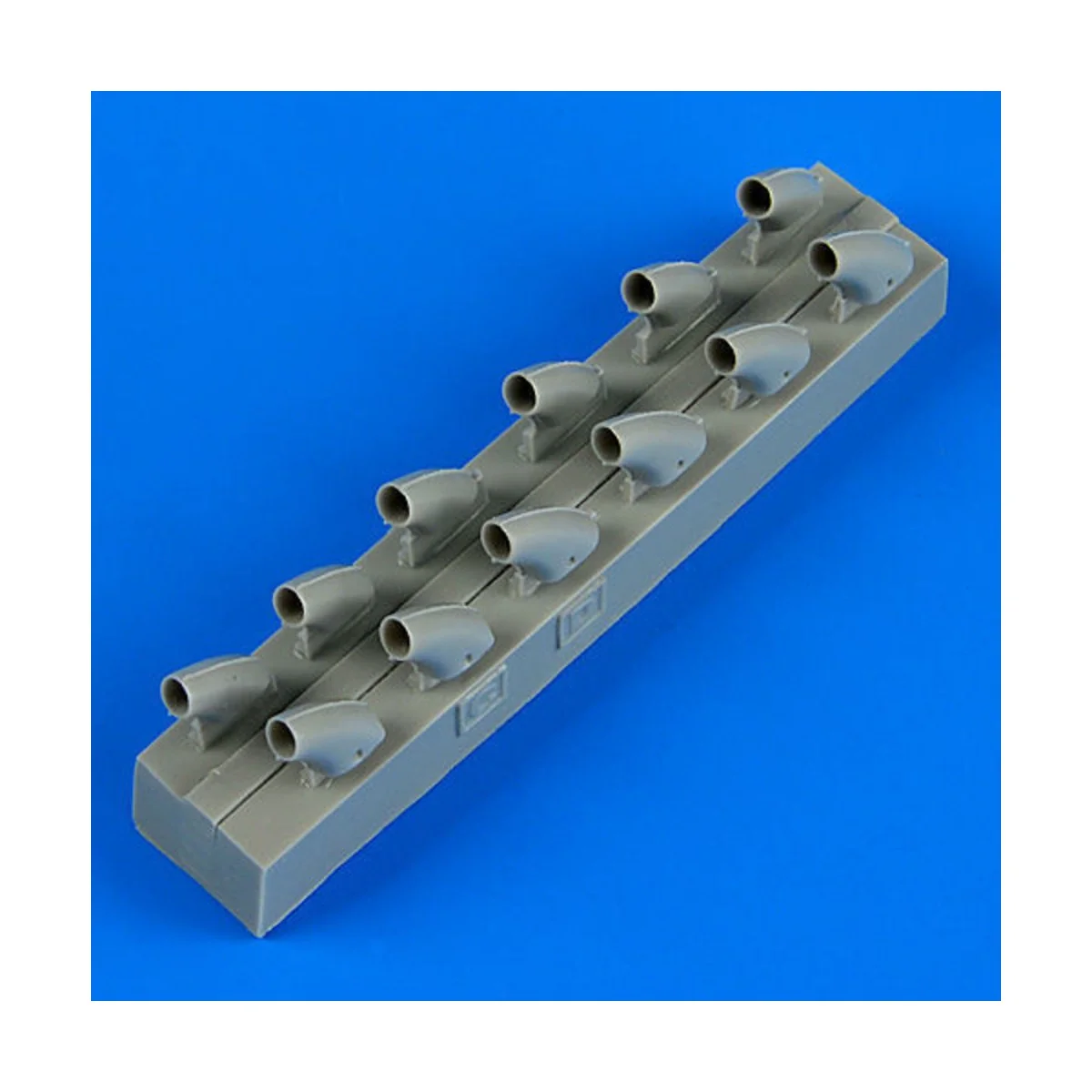 P-40E Warhawk exhaust for Hasegawa - Quickboost QB32 159