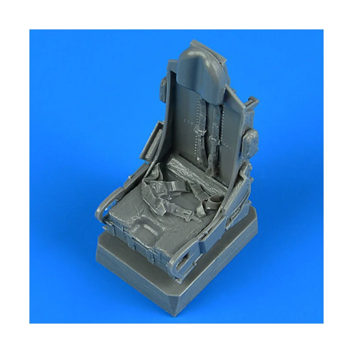 F-100 Super Sabre ejection seat with safety belts f.Trumpeter, 1/32... F-100 Super Sabre ejection seat with safety belts f.Trumpeter, 1/32...