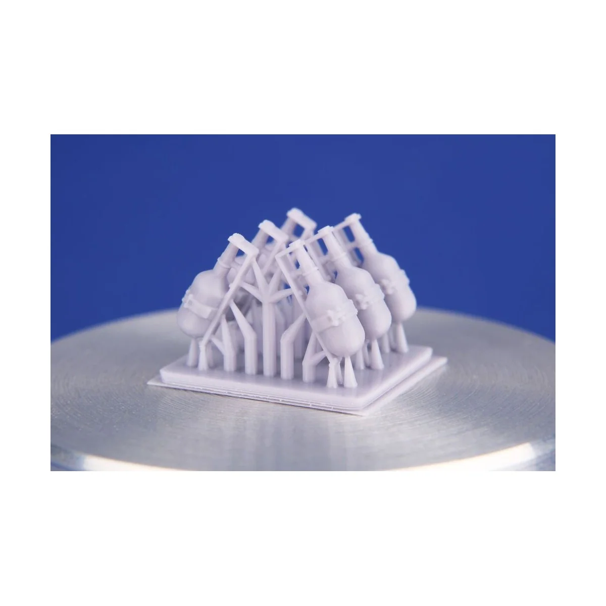 WWII British Fire Extinguishers (6 pcs.), 1/48 - CMK 129-P48038 WWII British Fire Extinguishers (6 pcs.), 1/48 - CMK 129-P48038