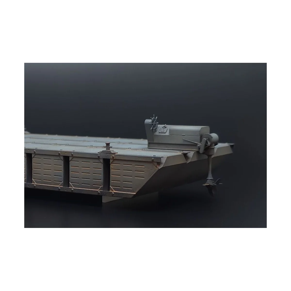 US Navy Seabees NL pontoon barge, 1/72 - Brengun BRS72027