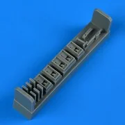 OV-10A/D Bronco steps - Quickboost QB32 300