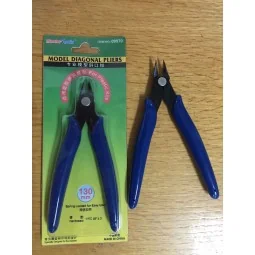 Model Diagonal Pliers - Master Tools 09970