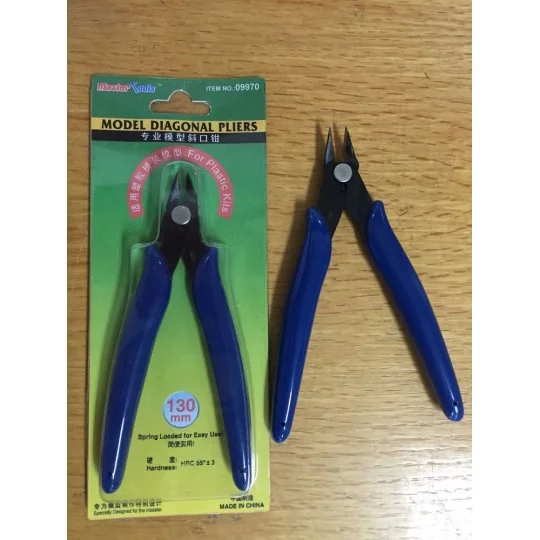 Model Diagonal Pliers - Master Tools 09970