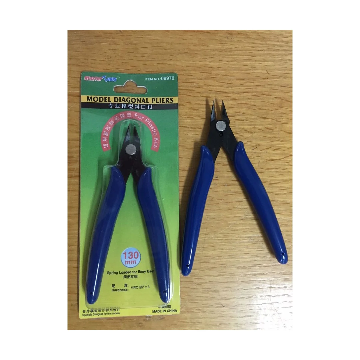 Model Diagonal Pliers - Master Tools 09970