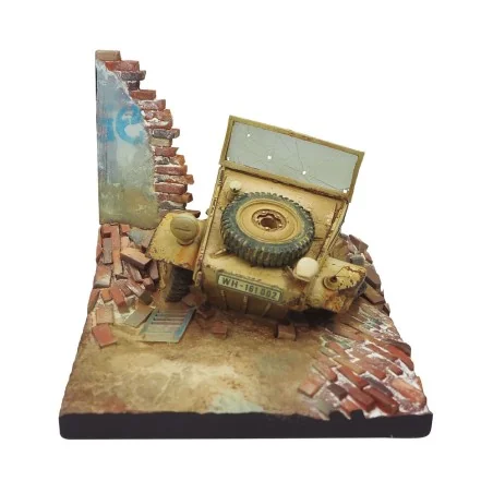 Vallejo Scenics: Kubelwagen Base (Front) 7 x 7 cm - Vallejo SC008