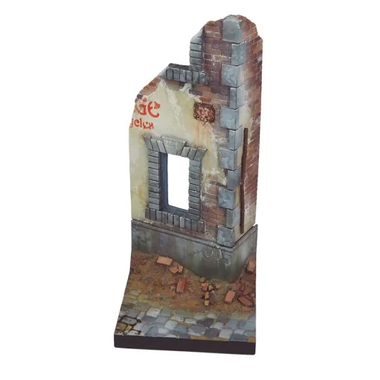 Vallejo Scenics: Ruined Street Corner 7 x 7 cm - Vallejo SC009 Vallejo Scenics: Ruined Street Corner 7 x 7 cm - Vallejo SC009