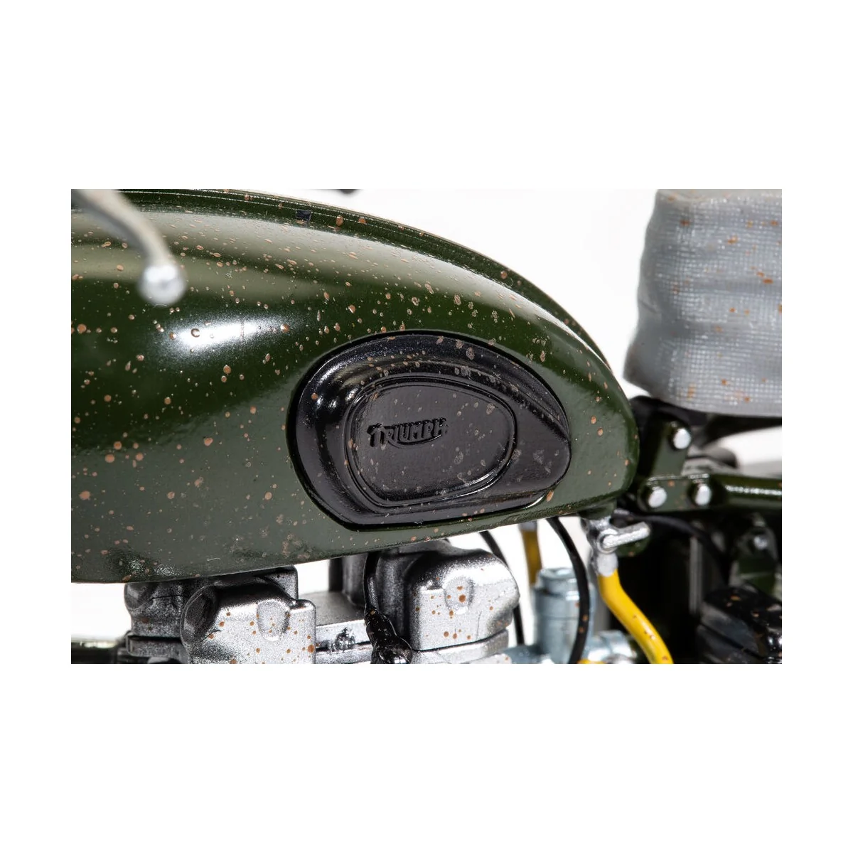 The Great Escape - Triumph TR6 Trophy (Weathered), 1/12 - Corgi CC0... The Great Escape - Triumph TR6 Trophy (Weathered), 1/12 - Corgi CC0...