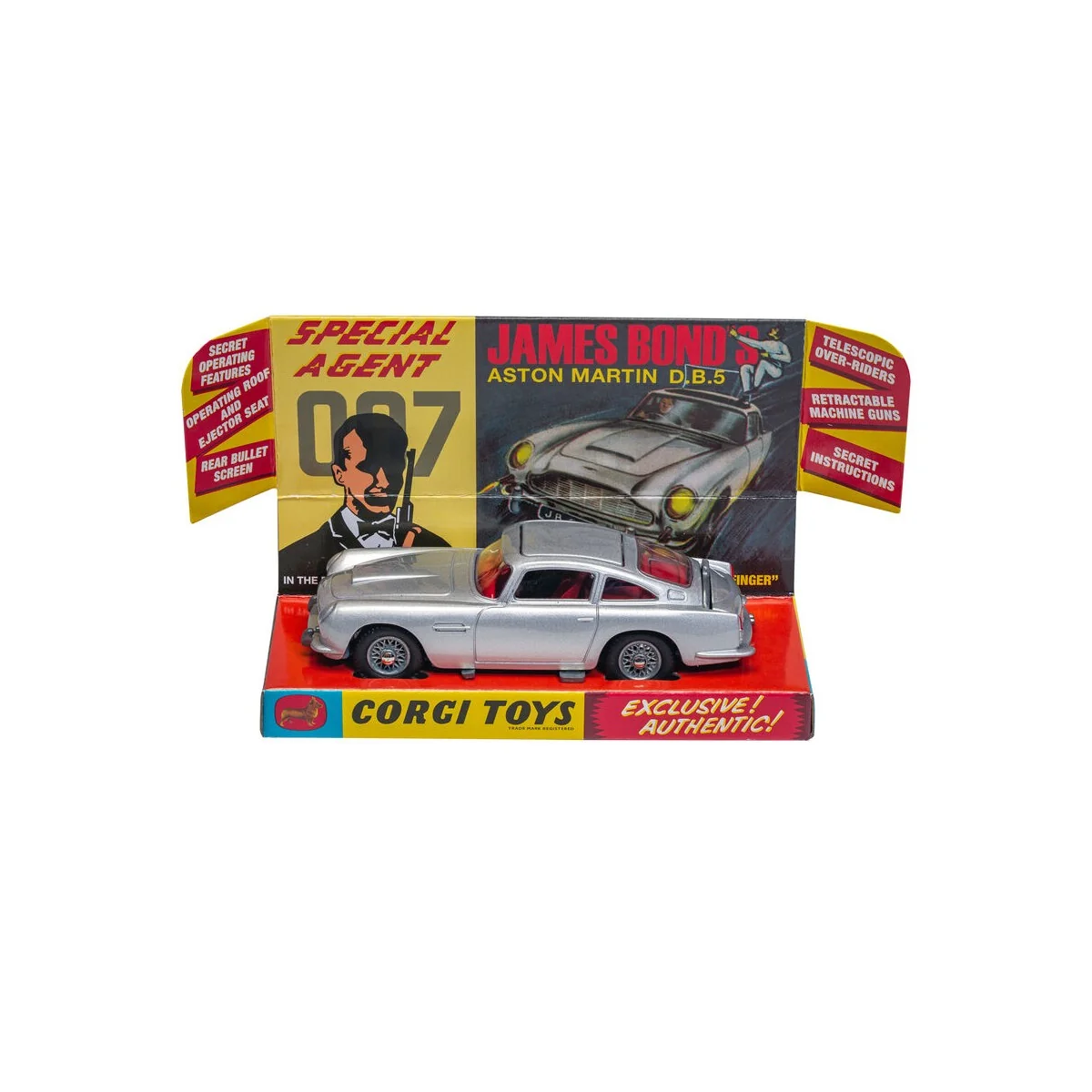 James Bond Aston Martin DB5, Silver, 1/46 - Corgi RT26101S James Bond Aston Martin DB5, Silver, 1/46 - Corgi RT26101S