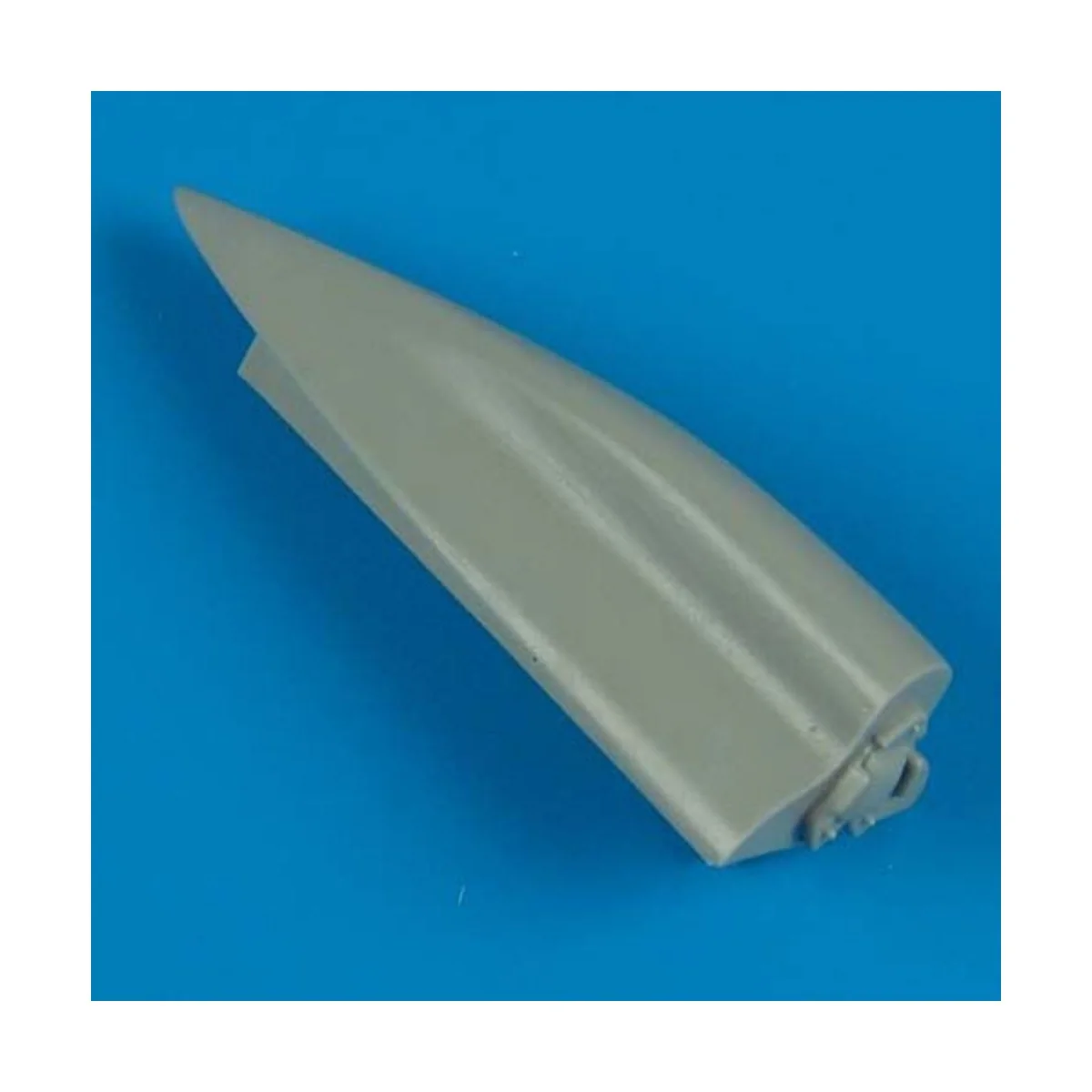 Re.2002 Ariete correct fuselage spine - Quickboost QB48 321