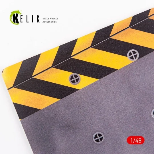 HMS Queen Elizabeth R08 - Acrylic 3 mm (410 x 270 mm) (410 g) 1/48 ...