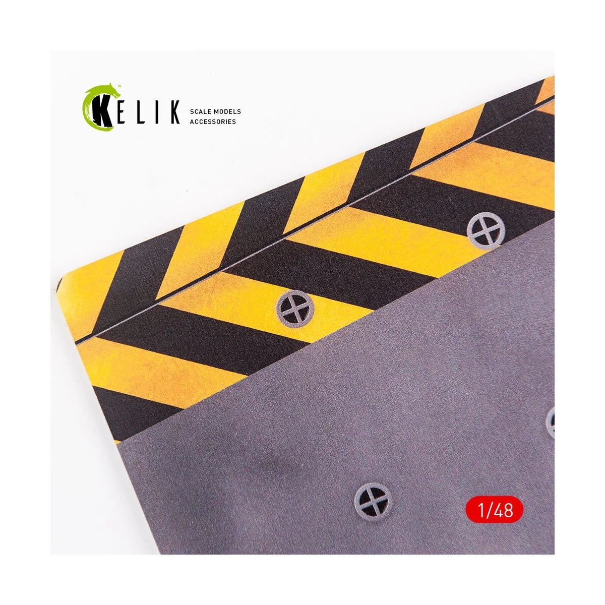 HMS Queen Elizabeth R08 - Acrylic 3 mm (410 x 270 mm) (410 g), 1/48...