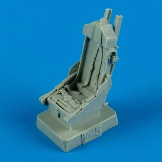 F-5E seat with safety belts for AFV Club, 1/48 - Quickboost QB48 484