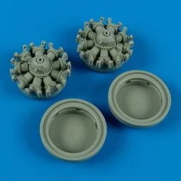 S2F Tracker engines for Kinetic, 1/48 - Quickboost QB48 512