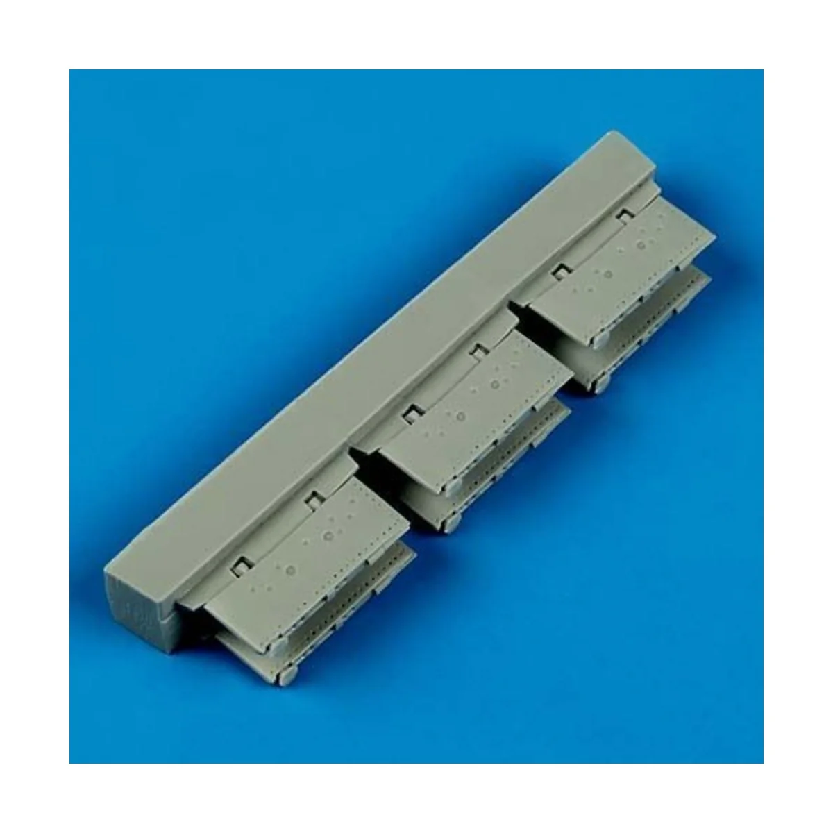 S2F Tracker pylons for Kinetic - Quickboost QB48 531