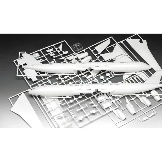 A340-300 Lufthansa New Livery, 1/144 - Revell 03803