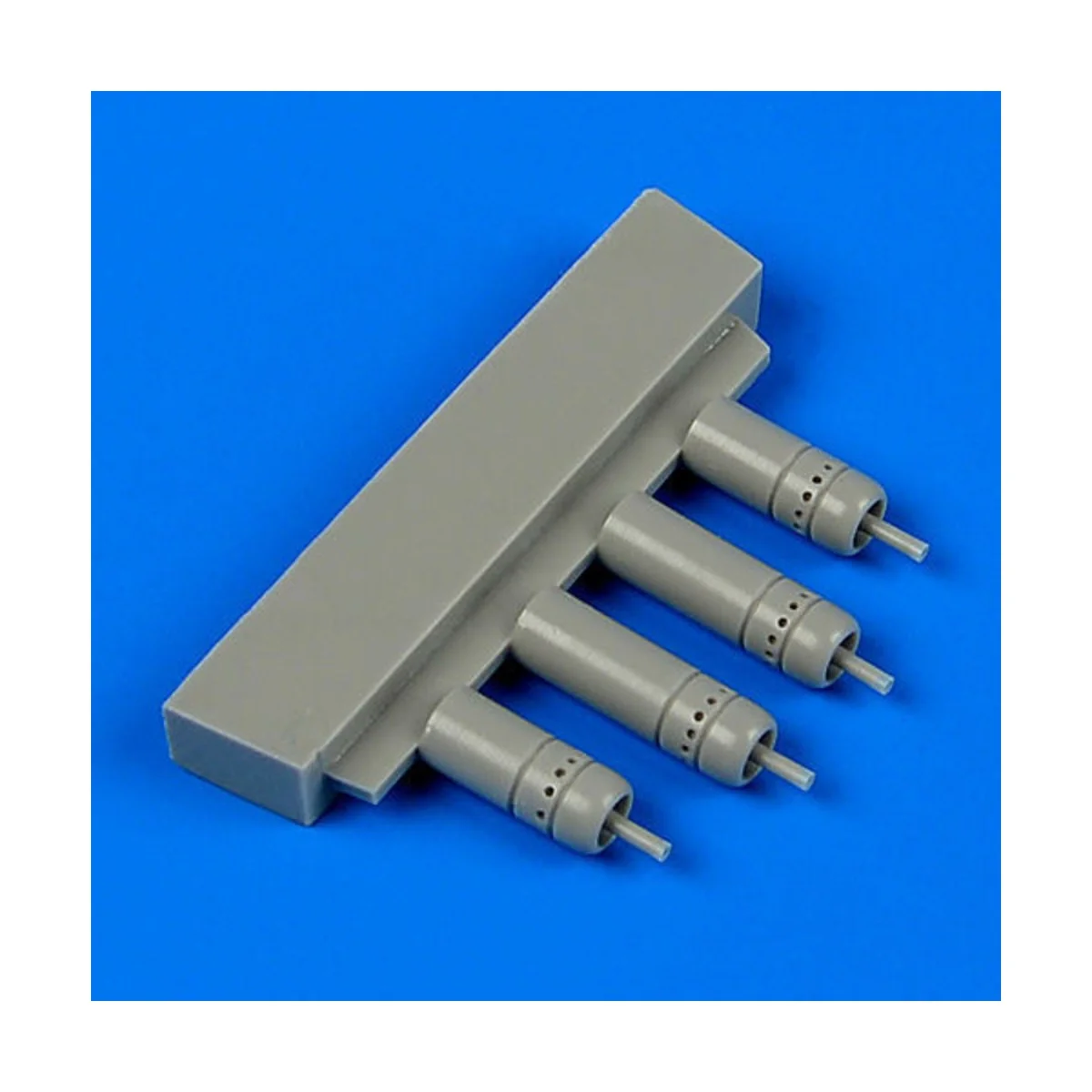 F4U-5 Corsair gun barrels without pylons for Hasegawa - Quickboost ...