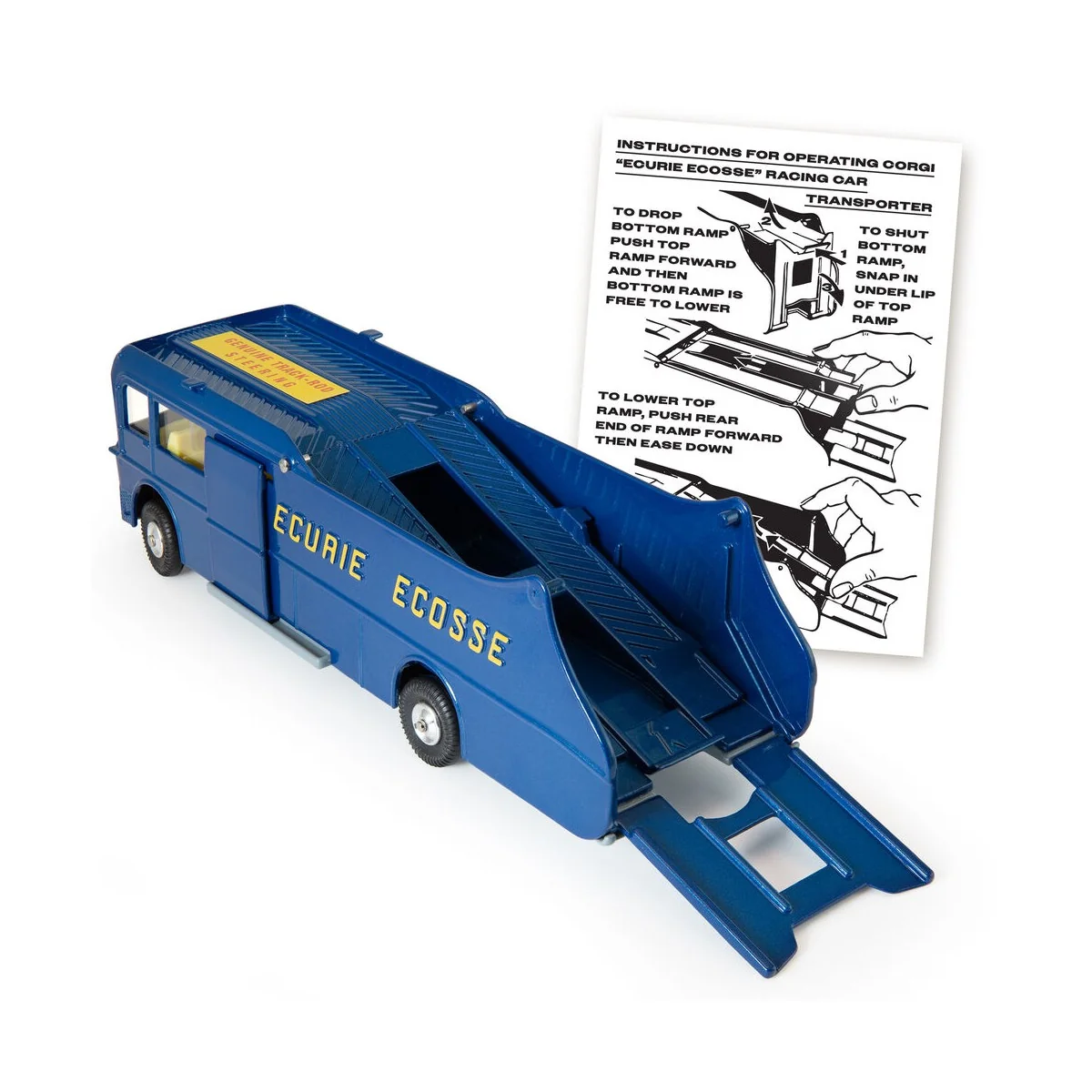 1126 - Ecurie Ecosse Racing Car Transporter - Corgi CD54321065