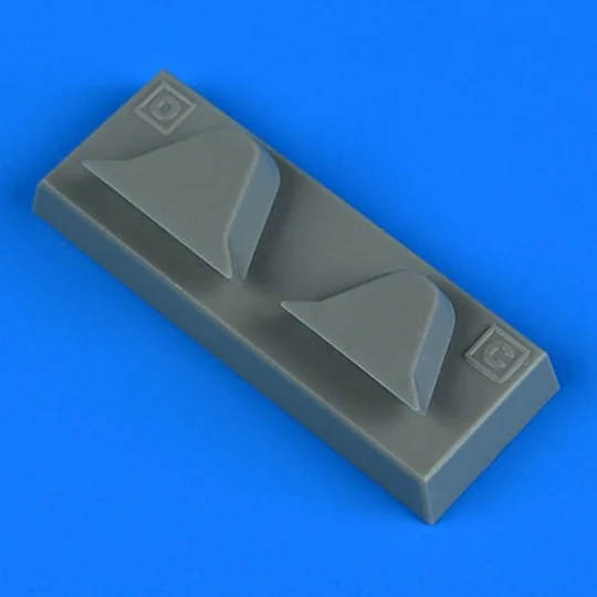 Hawker Hurricane correct spine behind the headrest f. Hasegawa - Qu...