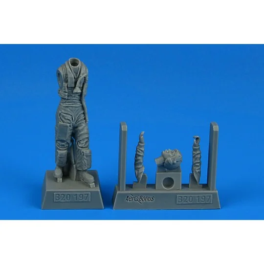 Modern NATO Fighter pilot, 1/32 - Aerobonus 320.197